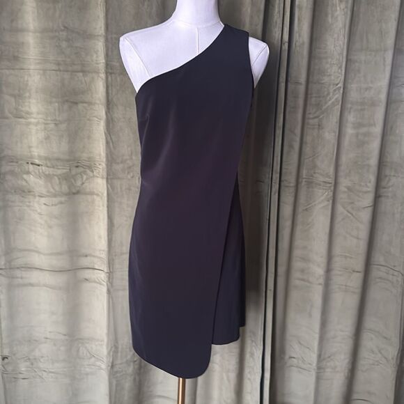 Sisley Dresses & Skirts - Sisley Chic Black One-Shoulder Dress